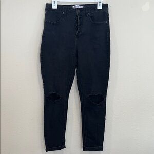 No Boundaries High Rise Distressed Black Jeans